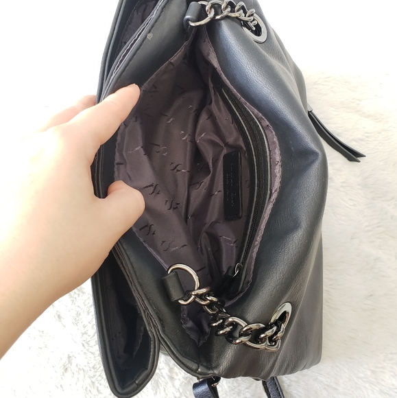 Simply Vera Wang Black Crossbody Bag - Picture 7 of 8